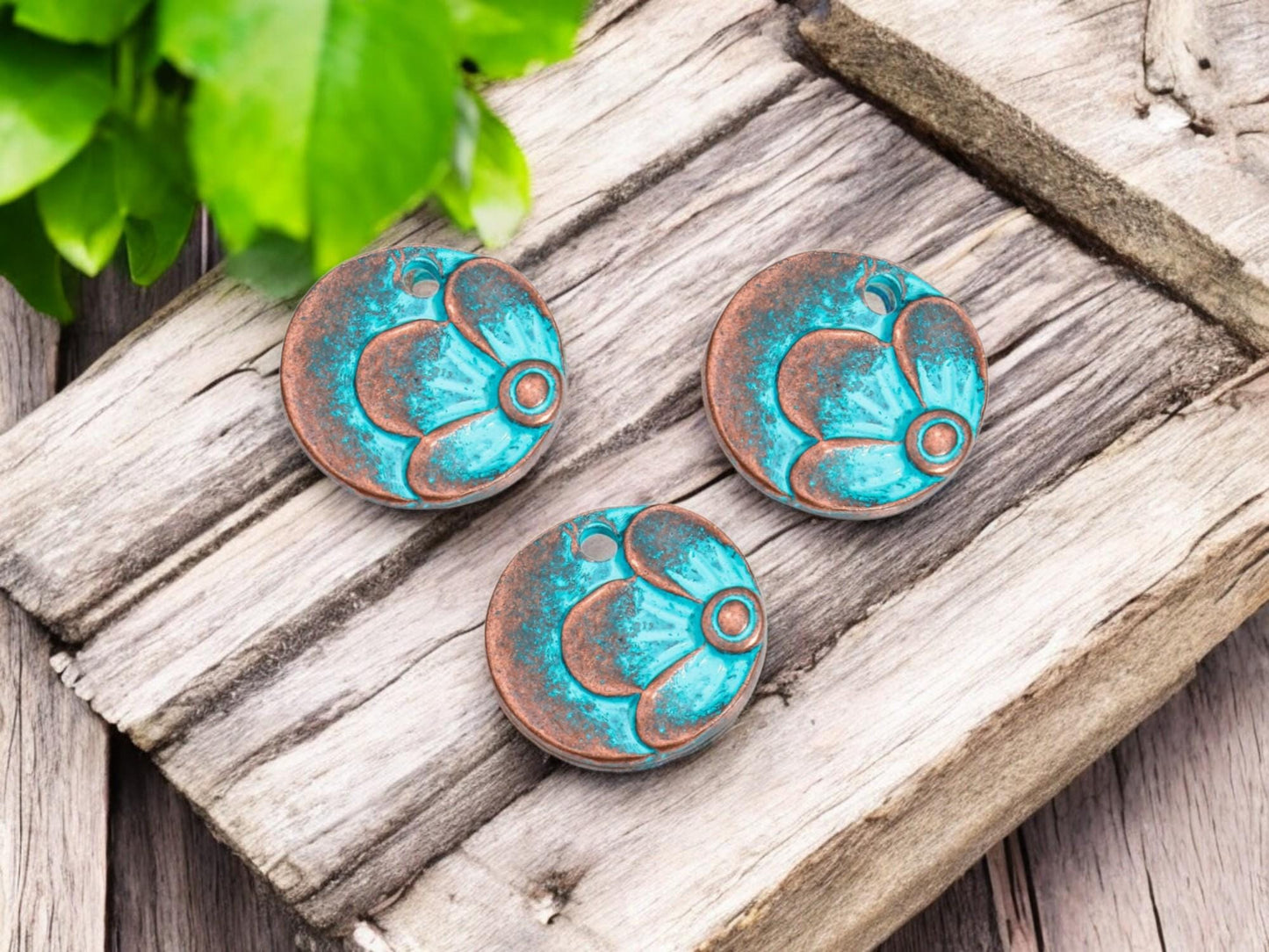 *20* 15mm Copper Patina Flower Charms
