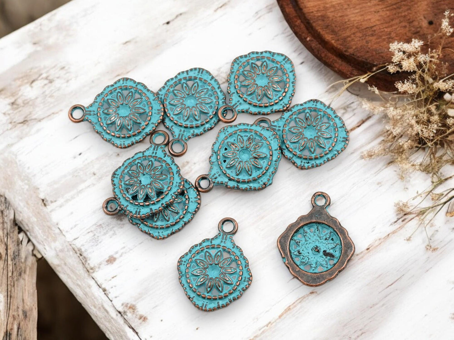 *100* 18x14mm Copper Patina Filigree Charms
